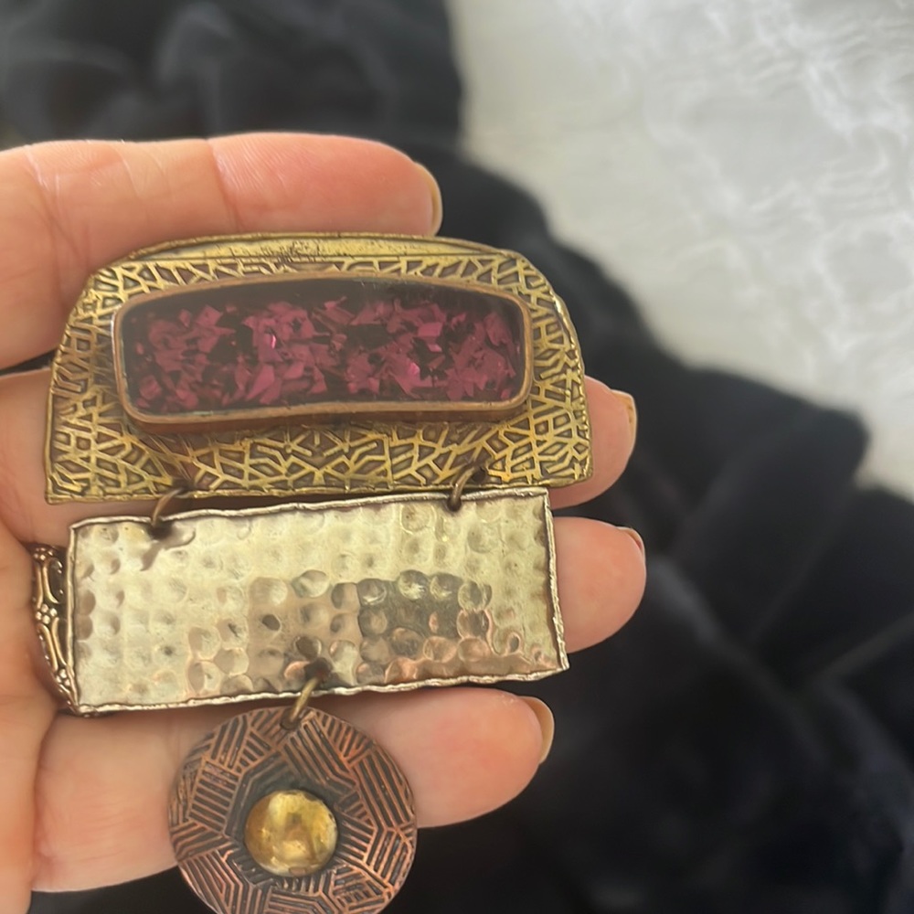 Mixed metal pendant